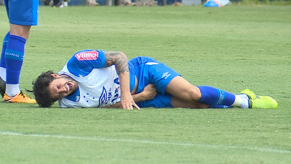 Leia mais sobre o artigo Hudson sofre grave lesão muscular e não atua mais em 2017