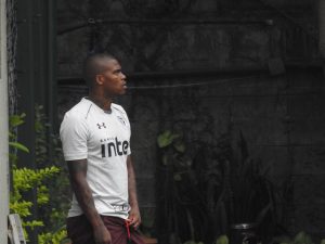 Leia mais sobre o artigo Trio da base, Arboleda com dores e Maicosuel voltando: o treino do SPFC