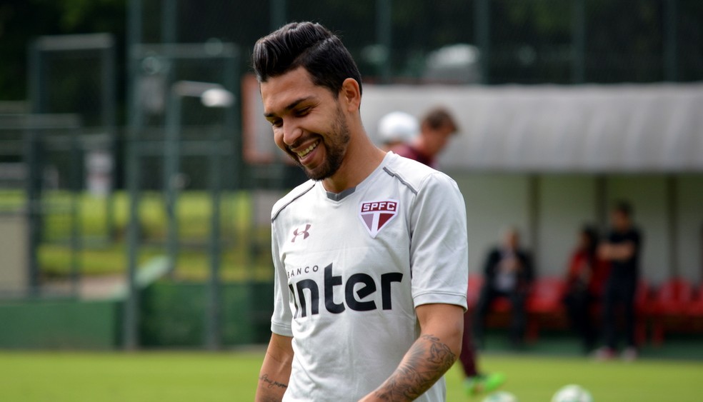 Leia mais sobre o artigo Petros agradece carinho da torcida e garante: “me dedico 100% ao clube”