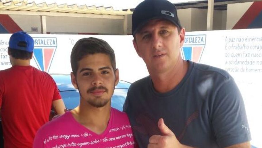 Leia mais sobre o artigo Rogério Ceni visita Fortaleza e torcedores se animam com possibilidade dele treinar o time em 2018