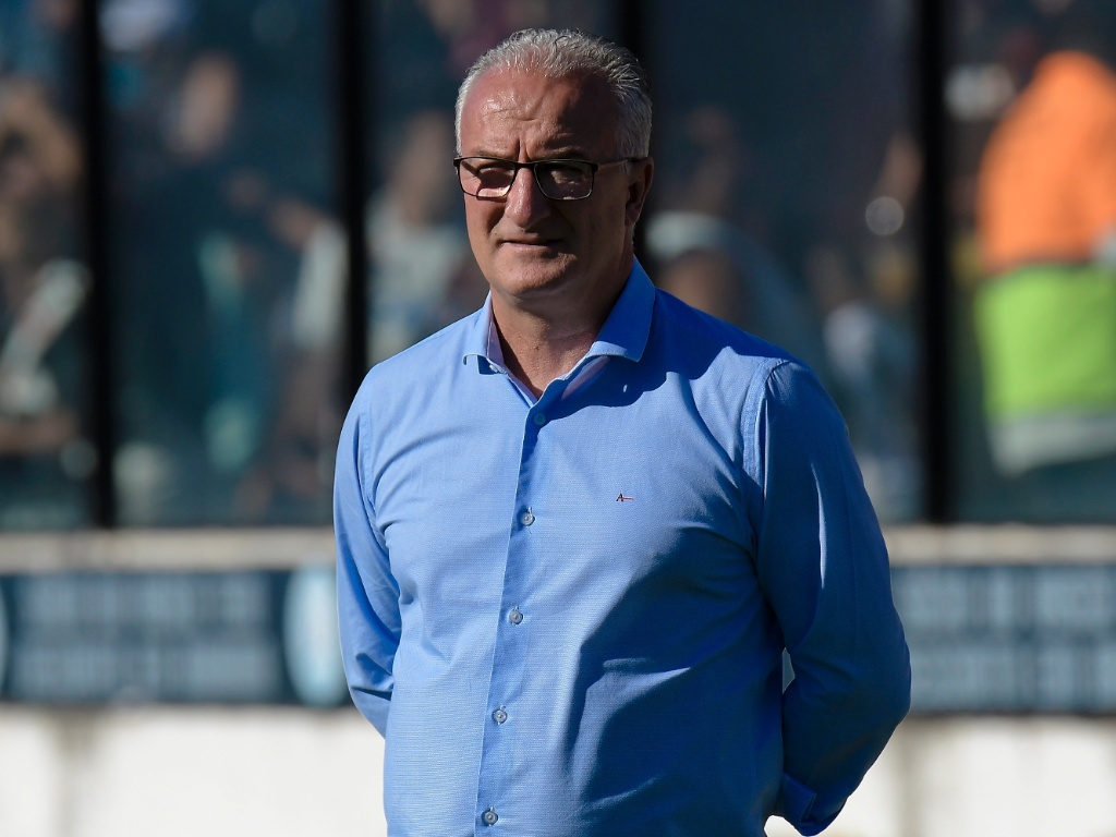 Leia mais sobre o artigo Dorival lamenta primeiro tempo ruim, projeta futuro e cita: “Se as pessoas souberem tudo que foi feito dentro do São Paulo”