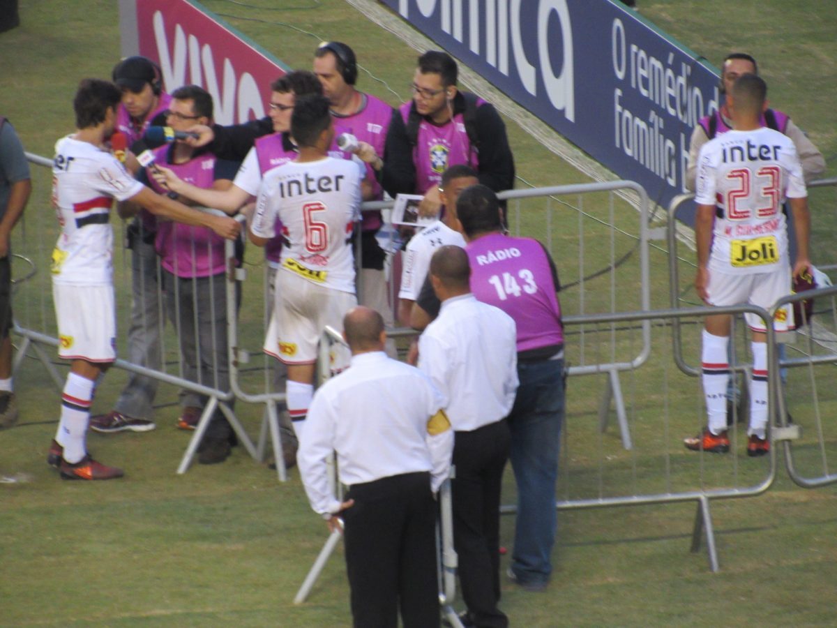 Leia mais sobre o artigo Petros revela ensinamentos do Lugano e até dicas para 2018: “Ele me passou algumas ordens para o próximo ano”