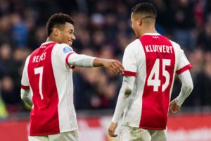 Leia mais sobre o artigo David Neres brilha na véspera de Natal e consegue marca impressionante ao participar de um a cada três gols do Ajax no primeiro turno do Holandês