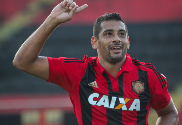 Leia mais sobre o artigo Segundo Neto, São Paulo tem acordo encaminhado com Diego Souza