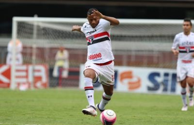 Leia mais sobre o artigo Reinaldo fica feliz pelo apoio do torcedor, diz ter corrigido erros da primeira passagem e ressalta: Voltei muito mais maduro, com experiência e para mostrar meu futebol aqui”