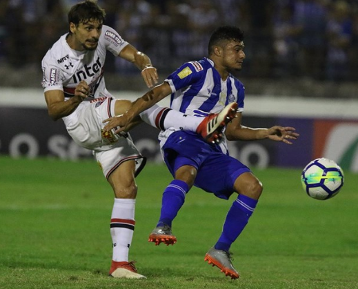 Leia mais sobre o artigo Rodrigo Caio elogia dedicação do time, revela grupo fechado e tentativa de jogar o clássico: “Gostaria muito de estar em campo”