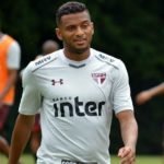 Quem pode substituir Éverton?