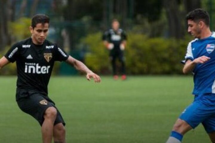 Aguirre testa opções, e reservas do São Paulo vence vizinho Nacional em jogo-treino