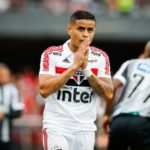 Com novidades da base, Jardine relaciona 23 atletas para jogo contra o Grêmio