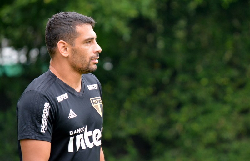 Leia mais sobre o artigo São Paulo treina sem Diego Souza e Anderson Martins