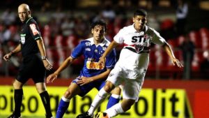 Read more about the article De olho no apito – Polêmico Heber Roberto Lopes apita duelo entre São Paulo e Cruzeiro no Morumbi