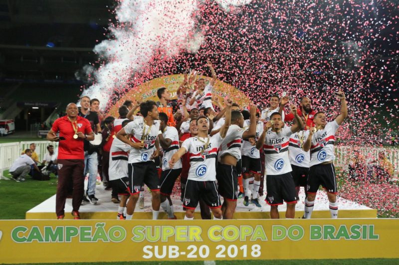 Leia mais sobre o artigo É CAMPEÃOO! São Paulo supera o Palmeiras nos pênaltis em plena Allianz Parque, conquista Supercopa e vaga na Libertadores sub-20