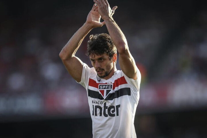 Rodrigo Caio entra no radar do Grêmio e vê 2019 cada vez mais longe do Morumbi