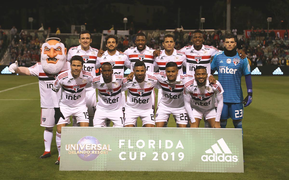 Leia mais sobre o artigo Na estreia de 2019, São Paulo vacila defensivamente e perde para o Eintracht Frankfurt