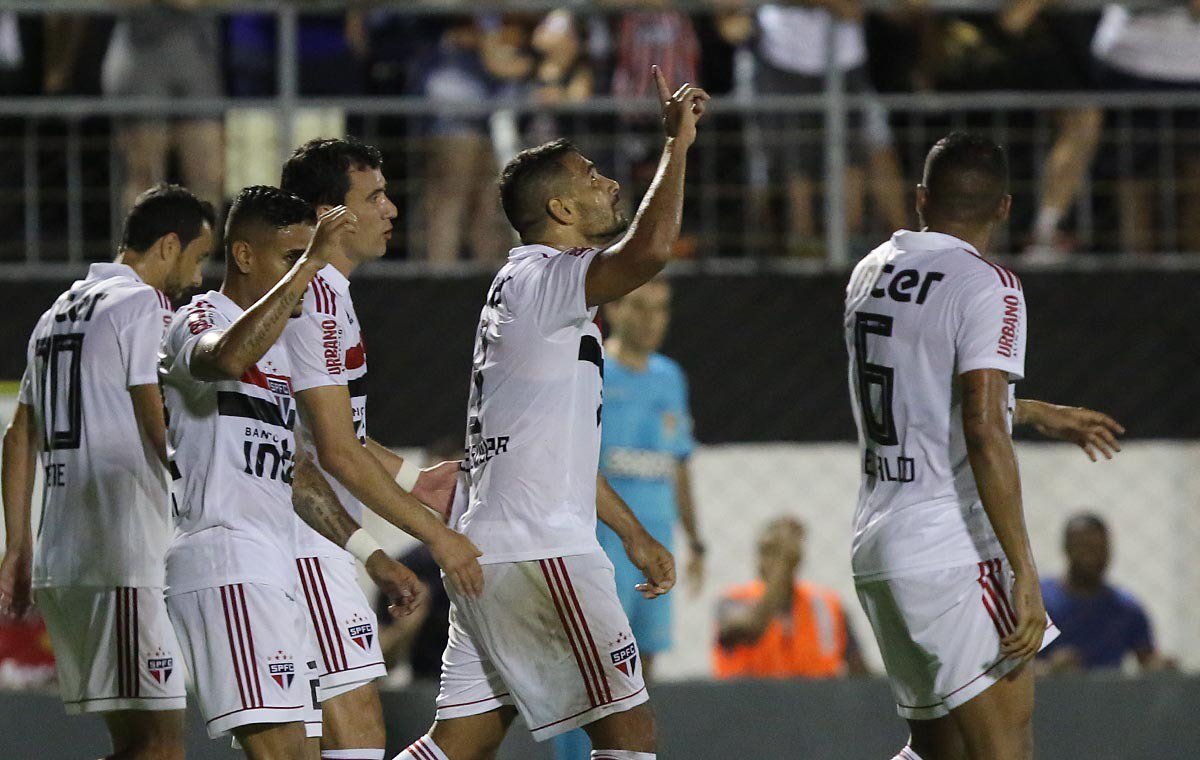 Leia mais sobre o artigo São Paulo garante mais uma vitória no Campeonato Paulista