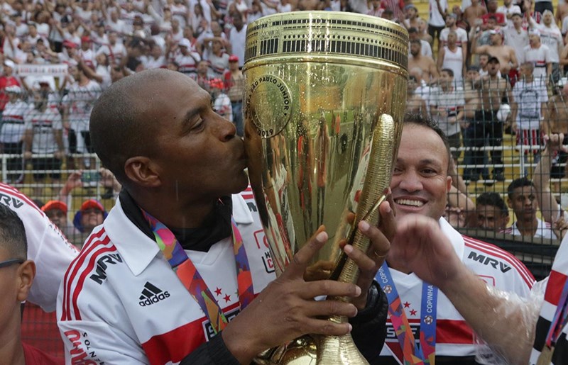 Leia mais sobre o artigo Orlando Ribeiro destaca conquista do tetra da Copa São Paulo “maior torneio de base do Brasil”