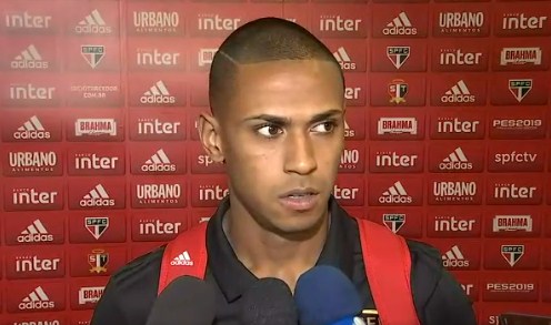 Leia mais sobre o artigo Bruno Alves foca no trabalho e ignora pressão: “Sabemos que para jogar no São Paulo tem que suportar essa pressão”