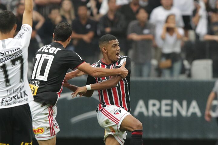 Pré-jogo: Majestoso dos desesperados em Itaquera, Corinthians e São Paulo precisam vencer