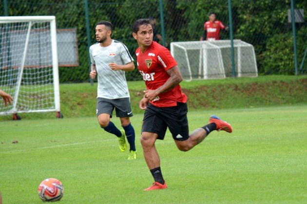 Leia mais sobre o artigo Com Santos de olho, Everton Felipe fala em aproveitar chances no São Paulo