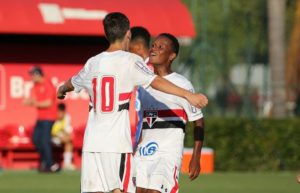Leia mais sobre o artigo Com gol de Pedrinho, São Paulo vence Bahia na estreia do Campeonato Brasileiro Sub-17