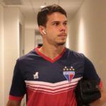 Sessão Emprestados – Araruna cresce como volante e Caíque embala atuações pelo meio