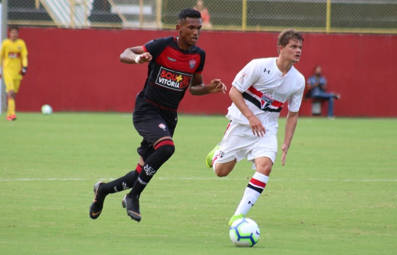 Leia mais sobre o artigo Fora de casa, São Paulo vence Vitória e sobe na tabela do Brasileirão Sub-17