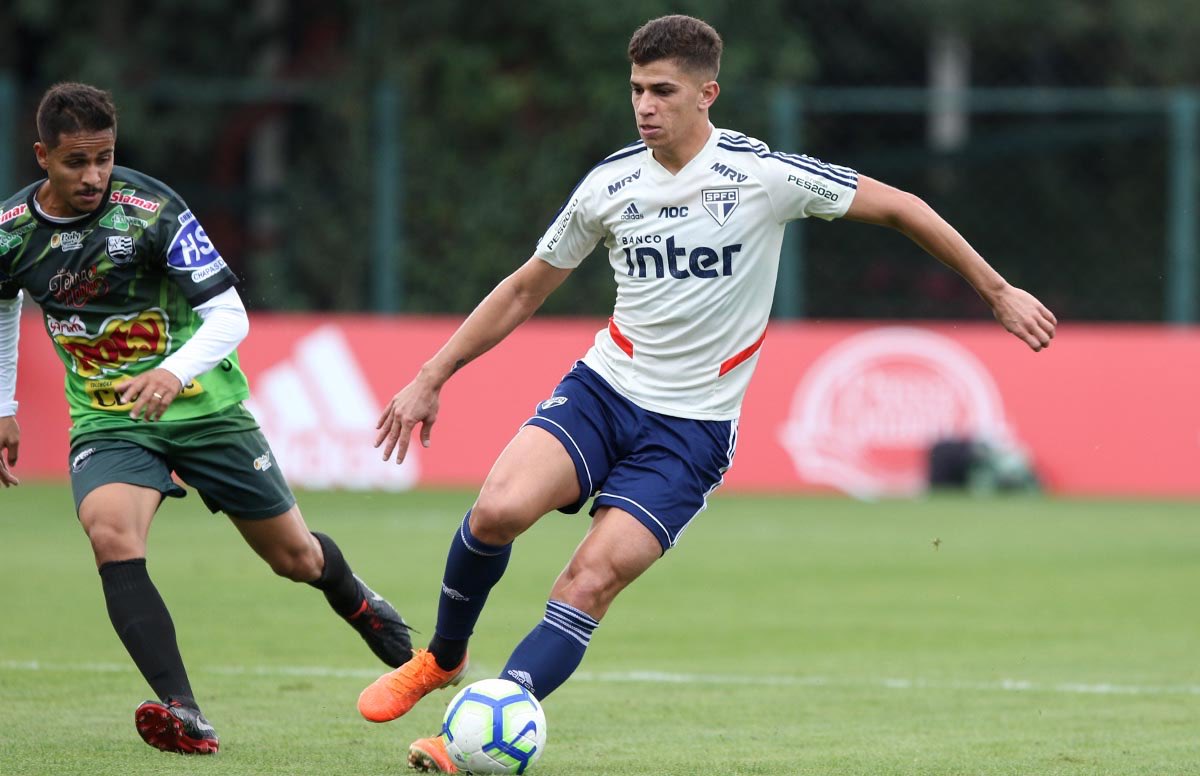 Leia mais sobre o artigo Com reservas e atletas do sub-20, São Paulo vence jogo-treino contra Votuporanguense