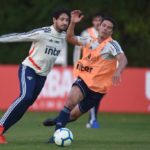 Cuca abre treino e time reserva empata com provável equipe titular do clássico