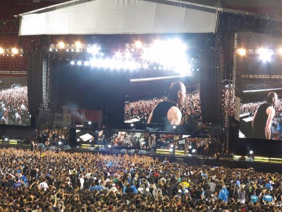 Leia mais sobre o artigo Metallica anuncia turnê na América do Sul e fará novo show no Morumbi em 2020