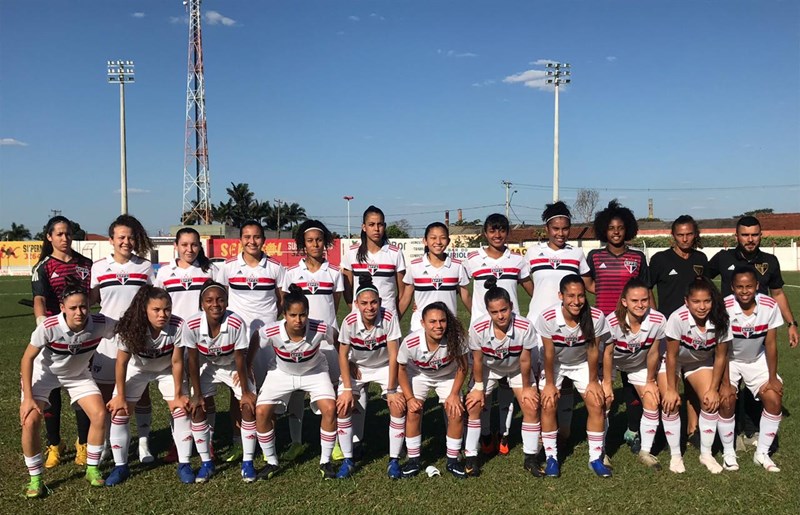 Leia mais sobre o artigo Com golaço, São Paulo vence Fluminense de virada na estreia da 2ª fase do Brasileirão Feminino sub18