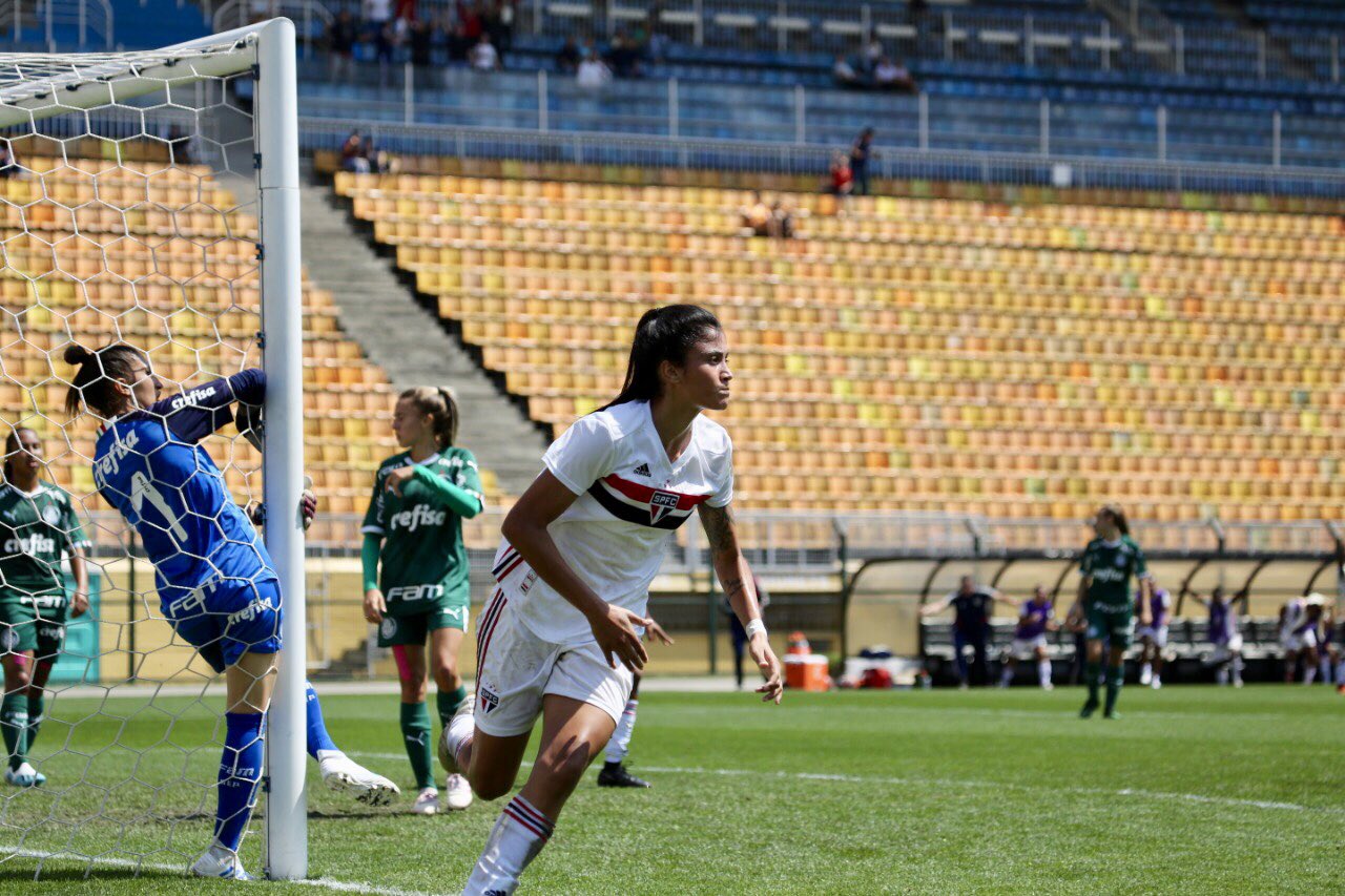 Leia mais sobre o artigo São Paulo bate Palmeiras e avança às semifinais do Campeonato Paulista Feminino