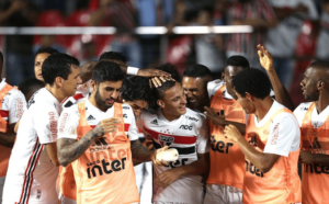 Leia mais sobre o artigo São Paulo vence confronto direto e se garante na fase de grupos da Libertadores 2020