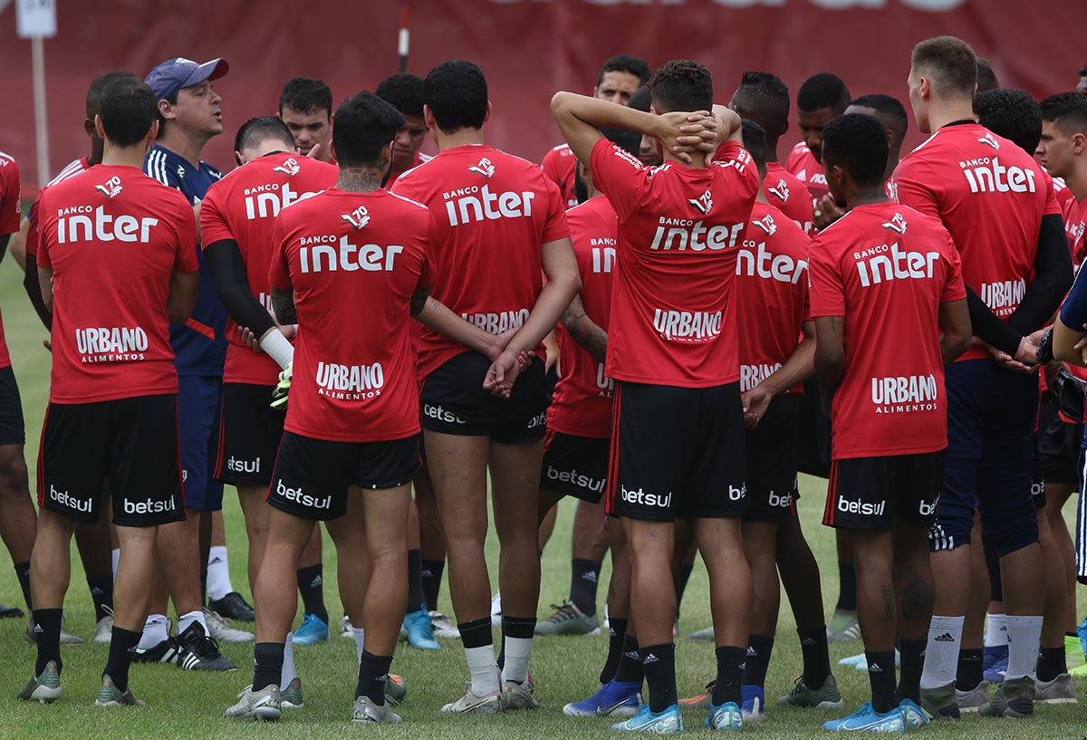 Leia mais sobre o artigo Com mudanças, São Paulo se reapresenta com 29 jogadores