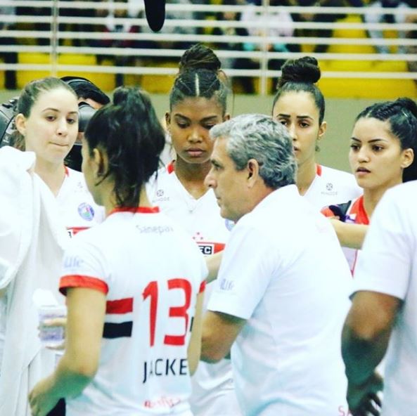 Leia mais sobre o artigo No tie-break, São Paulo perde para Bauru na 15ª rodada da Superliga Feminina