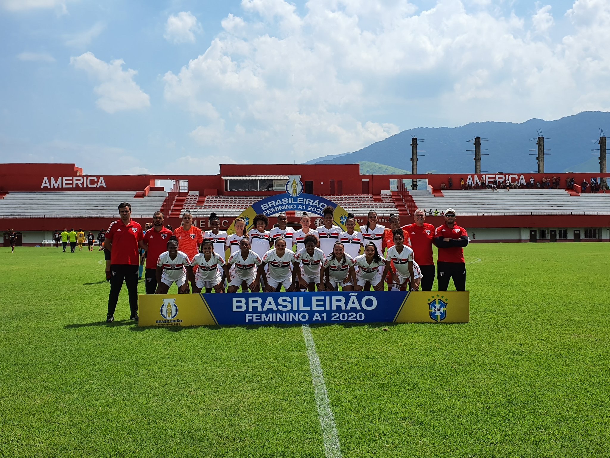 Leia mais sobre o artigo [FEMININO] São Paulo encara Corinthians pelo Brasileirão série A1, reeditando final do Paulistão 2019