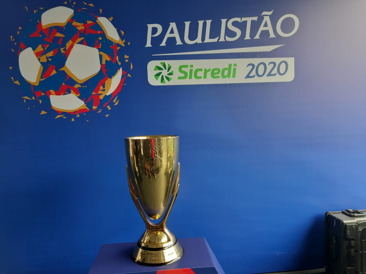 Leia mais sobre o artigo FPF junto com clubes decide paralisar Paulistão 2020