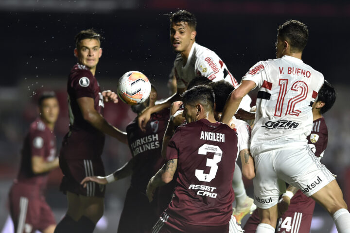 Pela Libertadores, São Paulo e River Plate empatam no Morumbi