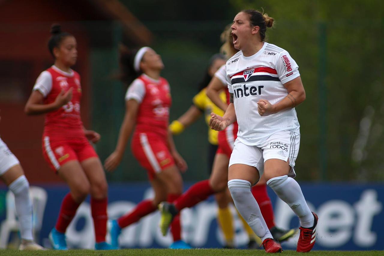 Leia mais sobre o artigo Brasileirão feminino: São Paulo goleia o Audax com hat-trick de Glaucia