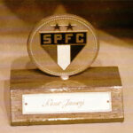 PAPO DE PRIMEIRA #4 – A Moeda em pé