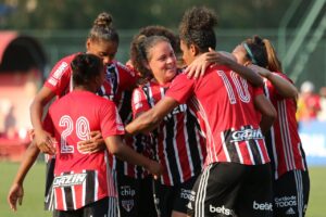 Leia mais sobre o artigo São Paulo e Grêmio se enfrentam pela última rodada da primeira fase do Brasileirão Feminino