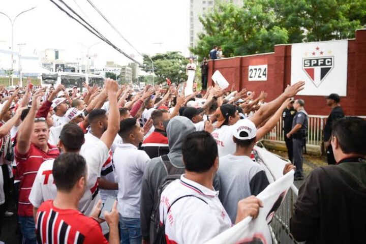 Organizada confirma protestos no treino pré-Coritiba e na despedida da Libertadores