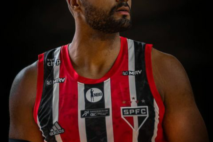 Lucas Mariano eleva a expectativa e faz uma de suas melhores temporadas no São Paulo