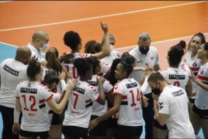 Read more about the article Dominou! Tricolor vence e vive seu melhor momento na temporada da SuperLiga de Vôlei Feminina