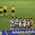 Fora de casa, São Paulo enfrenta Santos em busca dos 3 pontos