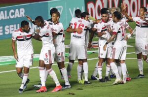 Leia mais sobre o artigo São Paulo vence o Bragantino e é líder isolado do Grupo B no Paulistão 2021