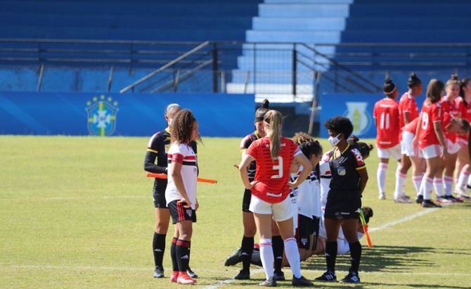 Leia mais sobre o artigo Giro Esportivo: Semis fatais, São Paulo perde no feminino sub-16 e futsal
