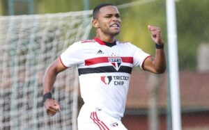 Leia mais sobre o artigo Juan volta! São Paulo troca trio na lista da Libertadores