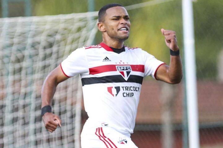 Juan volta! São Paulo troca trio na lista da Libertadores