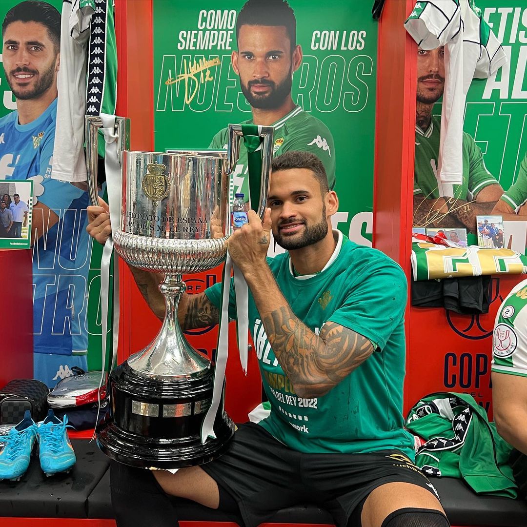 Ex São Paulo ganha titulo na Espanha