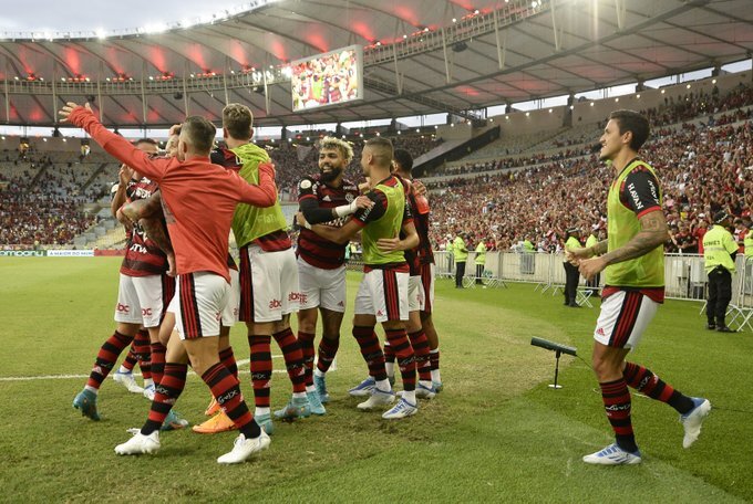 Leia mais sobre o artigo Pós-jogo: Flamengo domina e vence perdido São Paulo no Maracanã